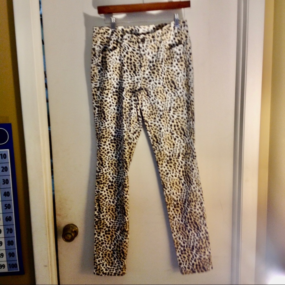 Victoria Secret Leopard jeans sz 6